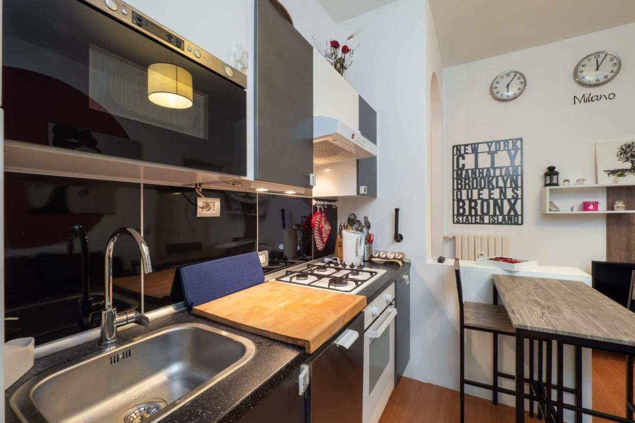 Navigli Apartment- Hosted By Sweetstay Милан Экстерьер фото